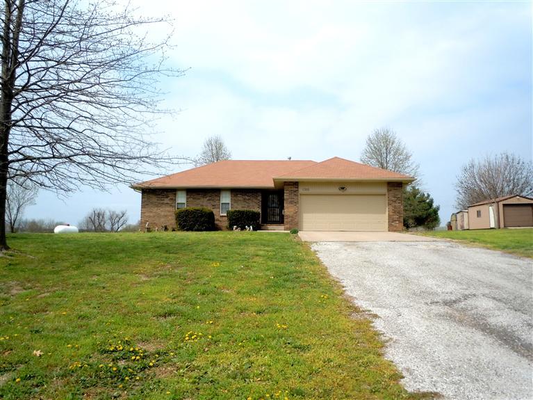 Home for sale in Nixa 1355 W Mesa Dr Nixa, MO 65714 EXPIRED