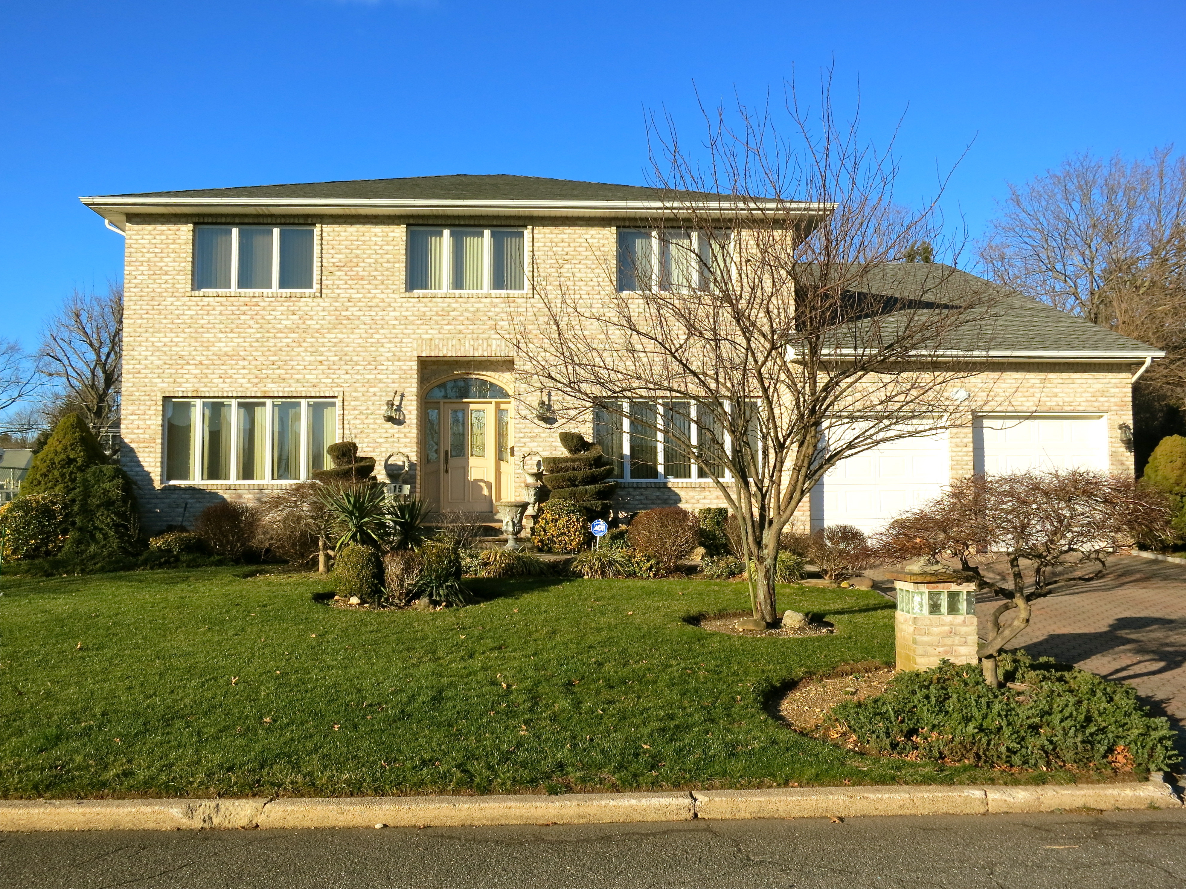 GLEN COVE Home For Sale