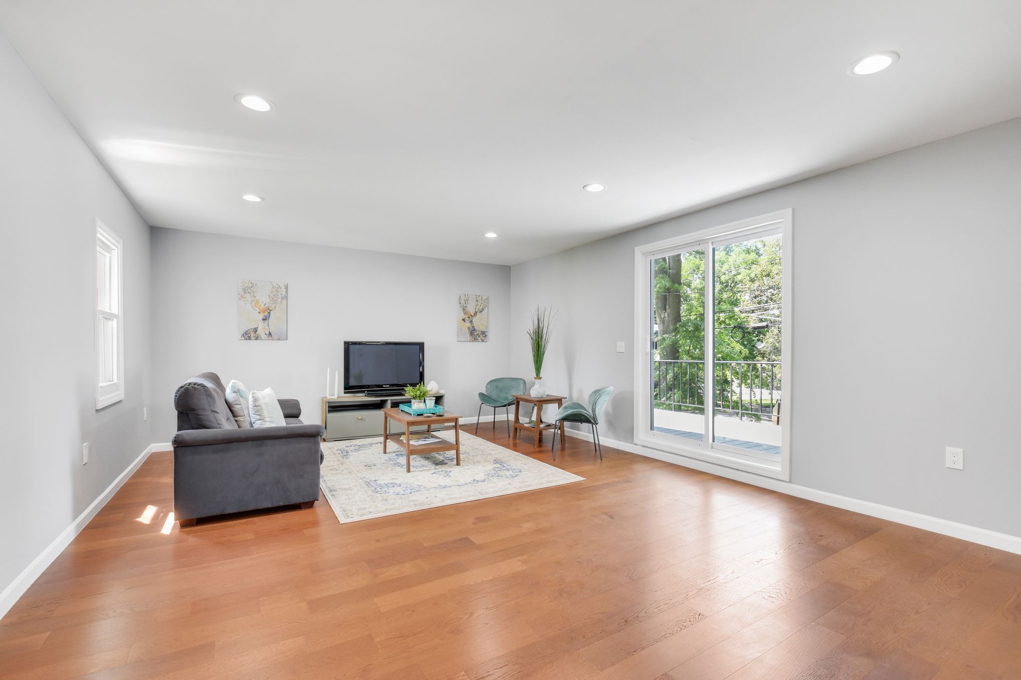 Delightful Rutherford Colonial at 32 Highfield Lane