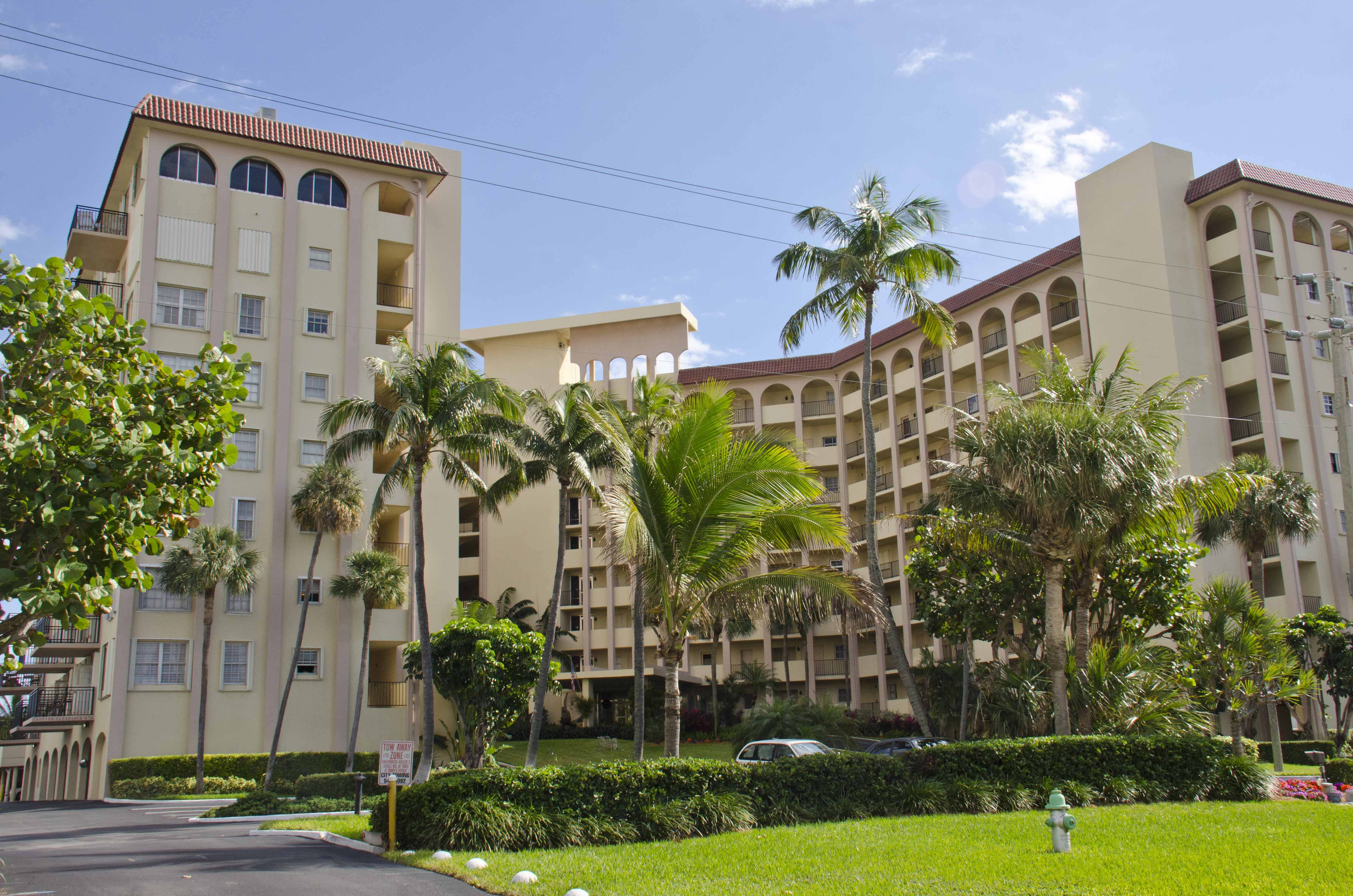 La Bonne Vie in Palm Beach FL