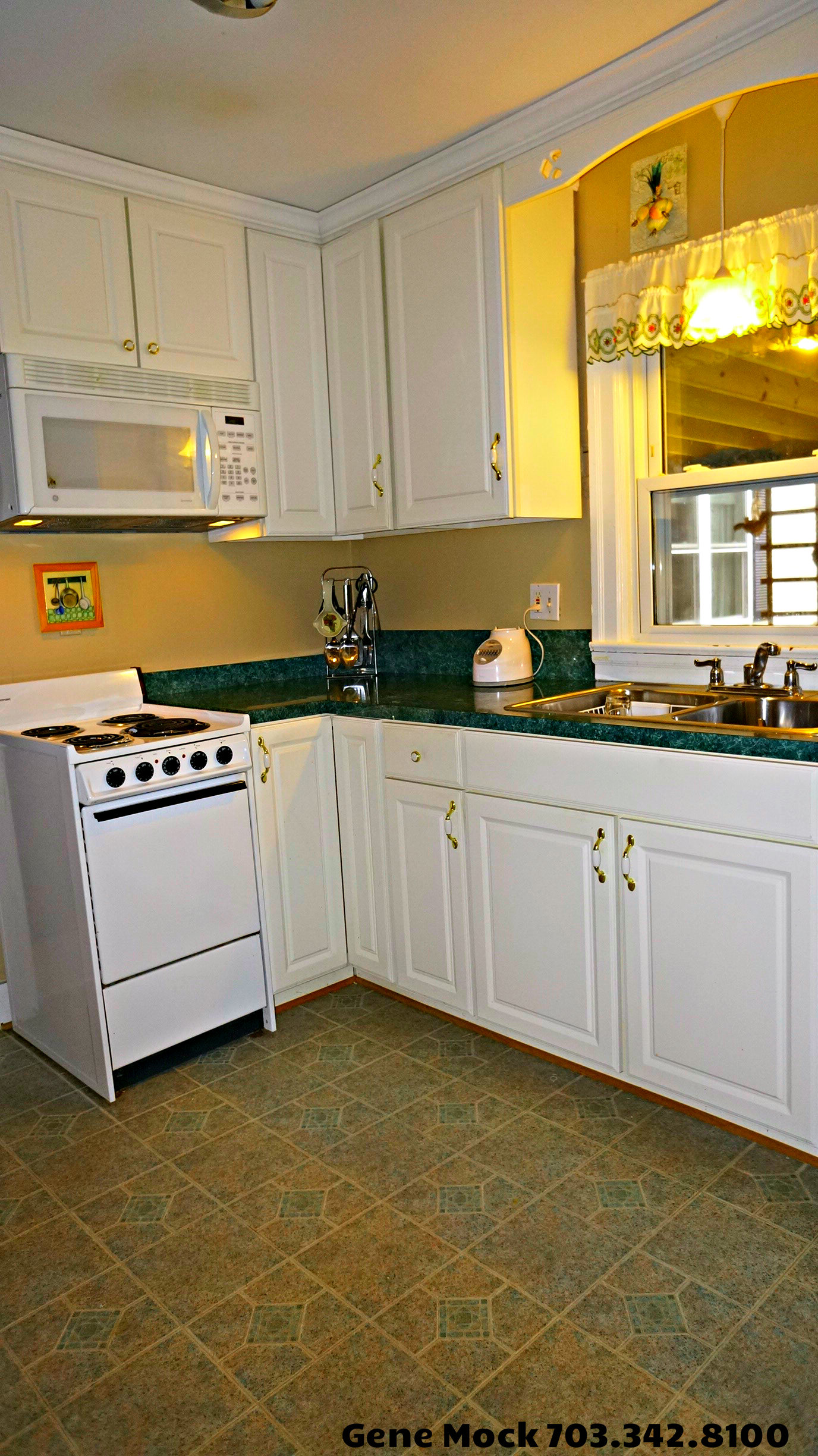 Home in Middleburg VA for Sale Renovated & Updated Bungalow