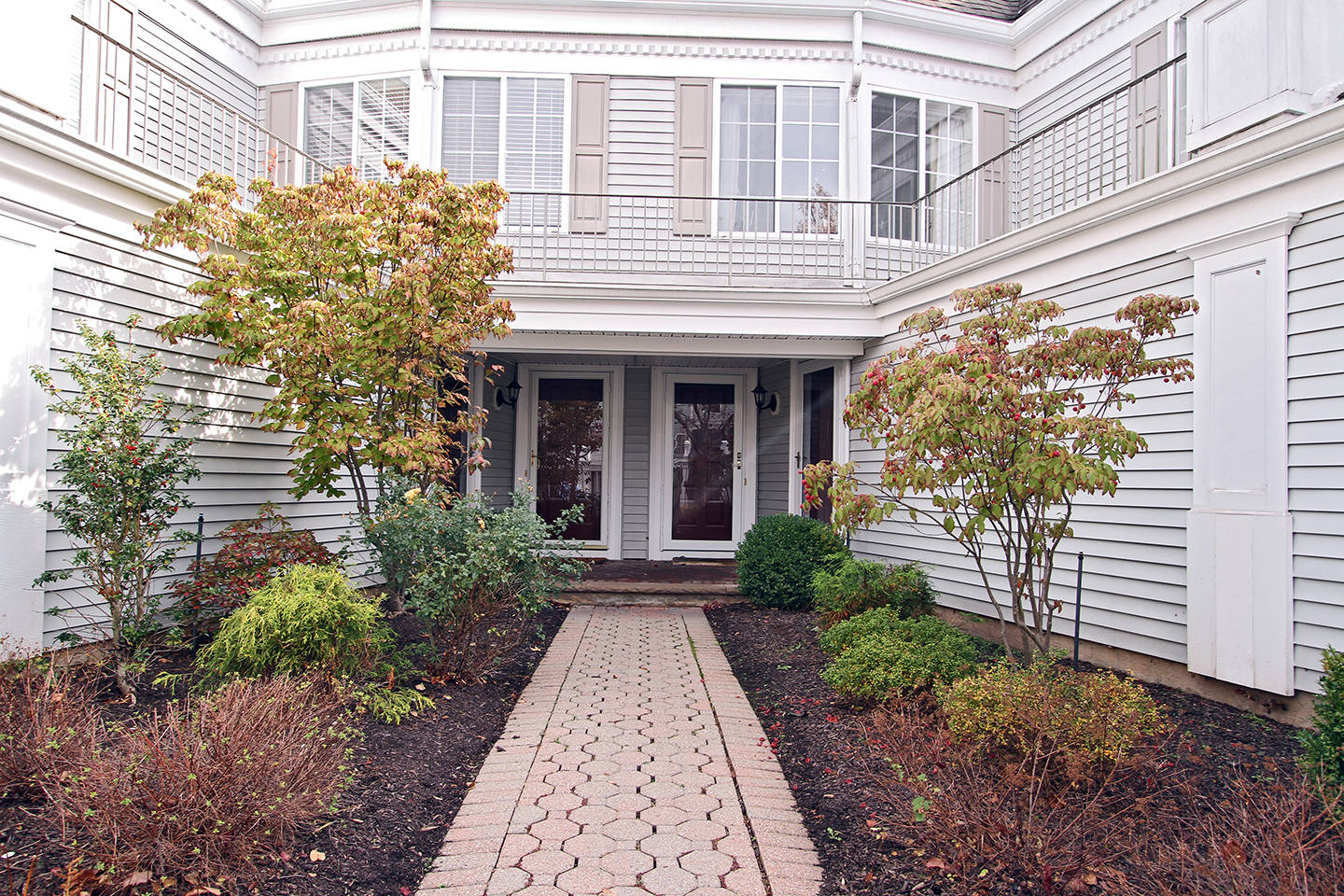 New Listing in Sutton Woods, Chatham NJ Condo for Sal