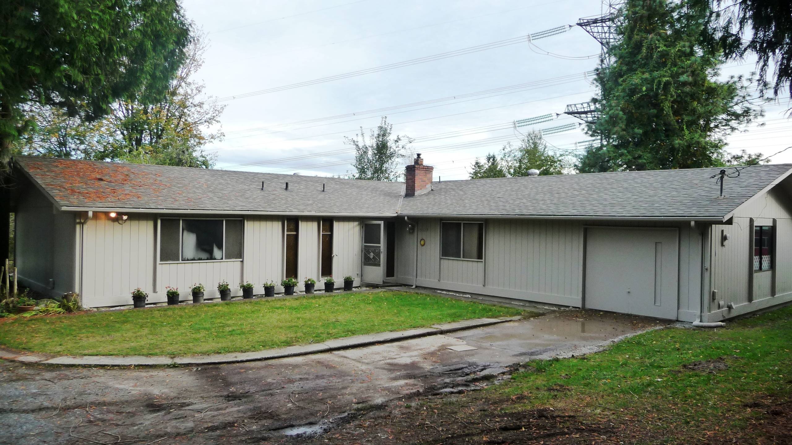 Auburn WA Home on Acreage with Barn & ShopHorses?
