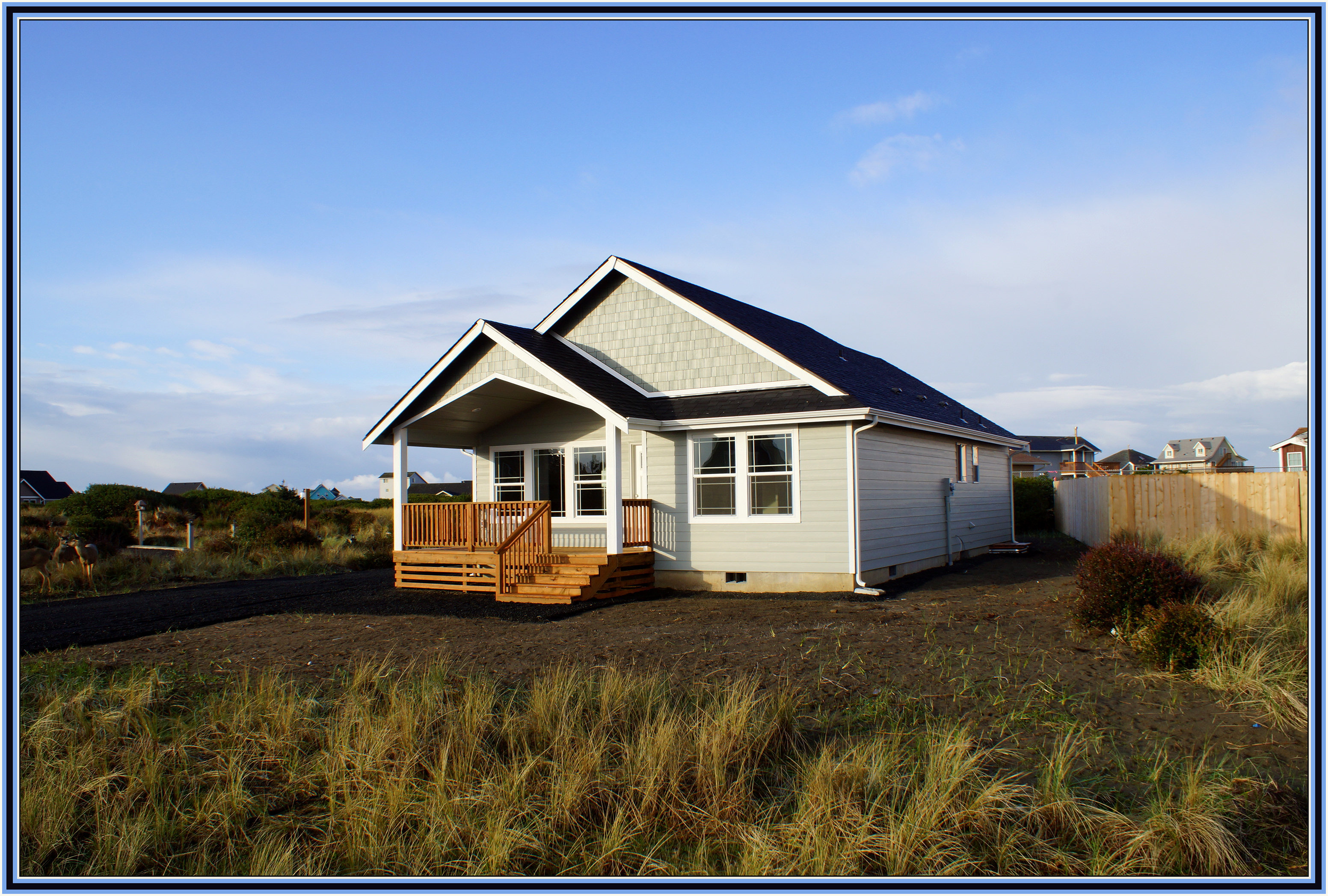OCEANSHORES New 2/2 Cottage By The Sea! Ocean Shores.