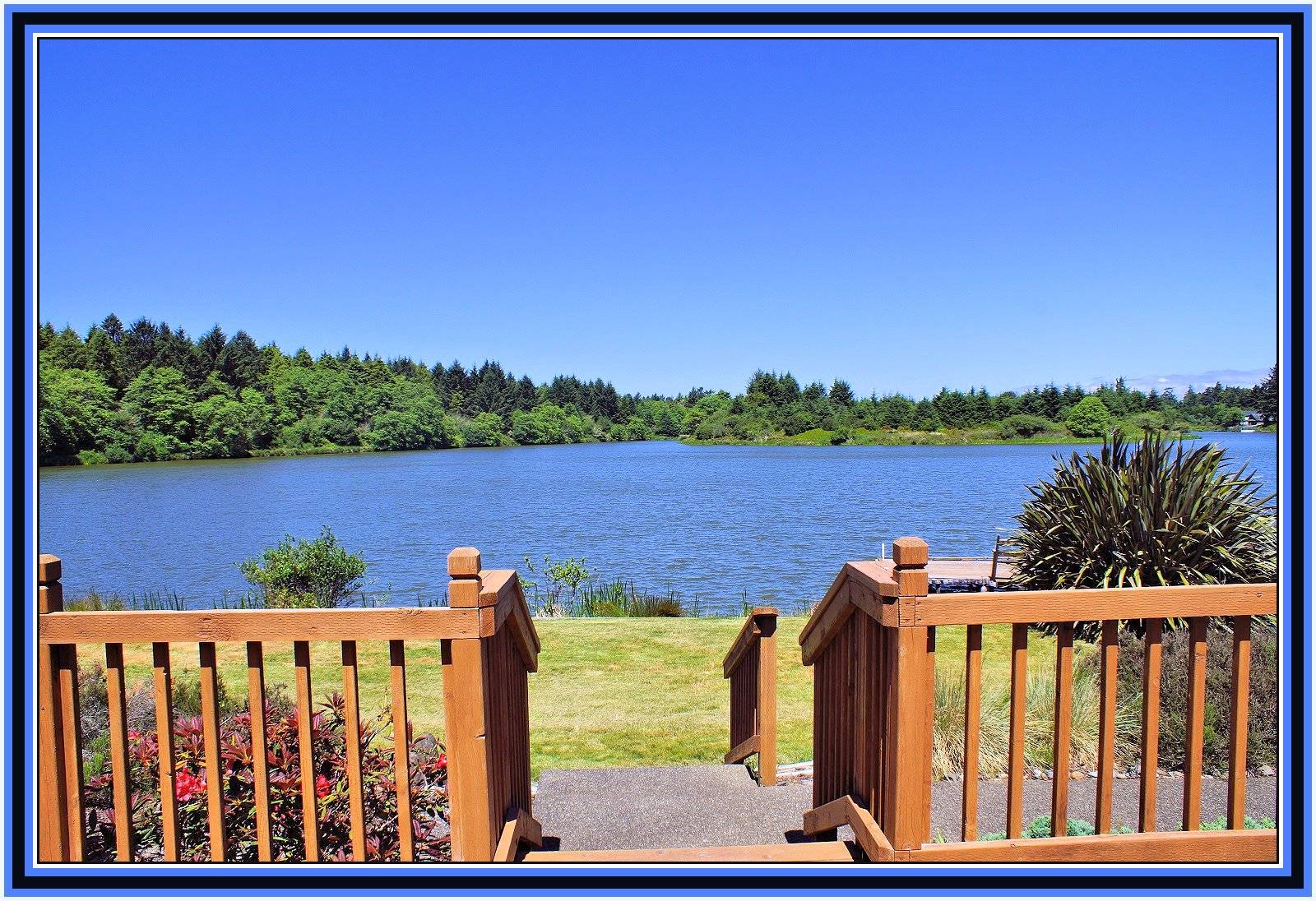 OCEAN SHORES REAL ESTATE Lake front home at the Ocean!