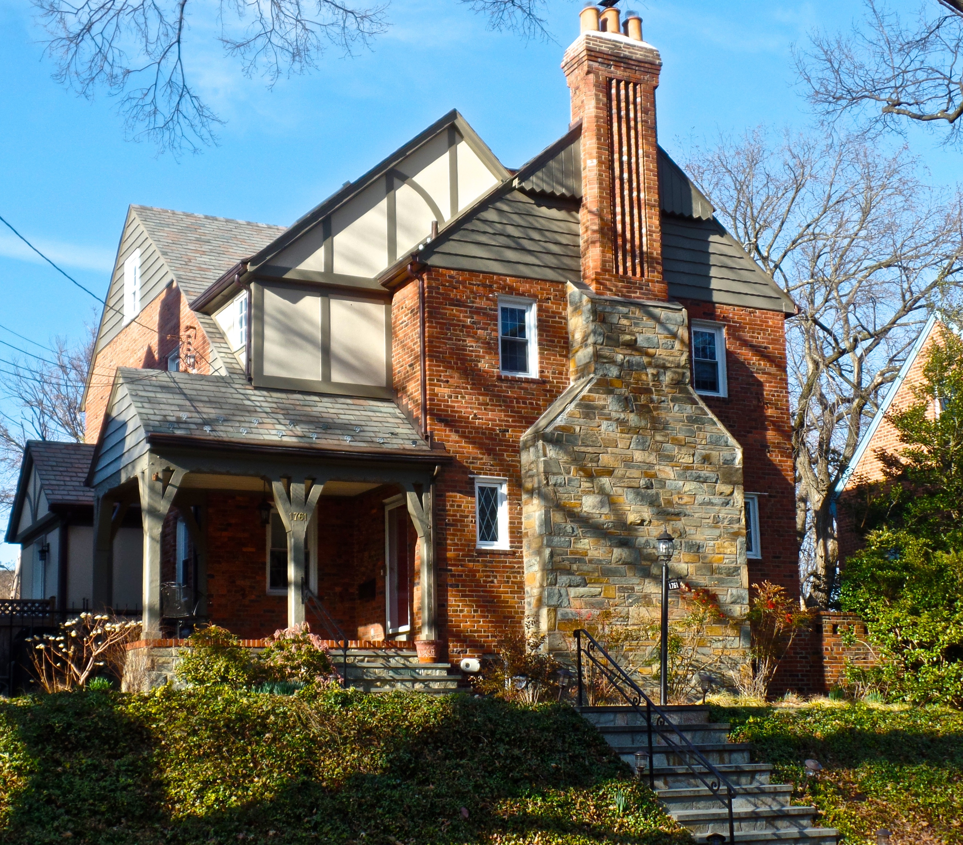 What's Sold in Crestwood YTD June 2016