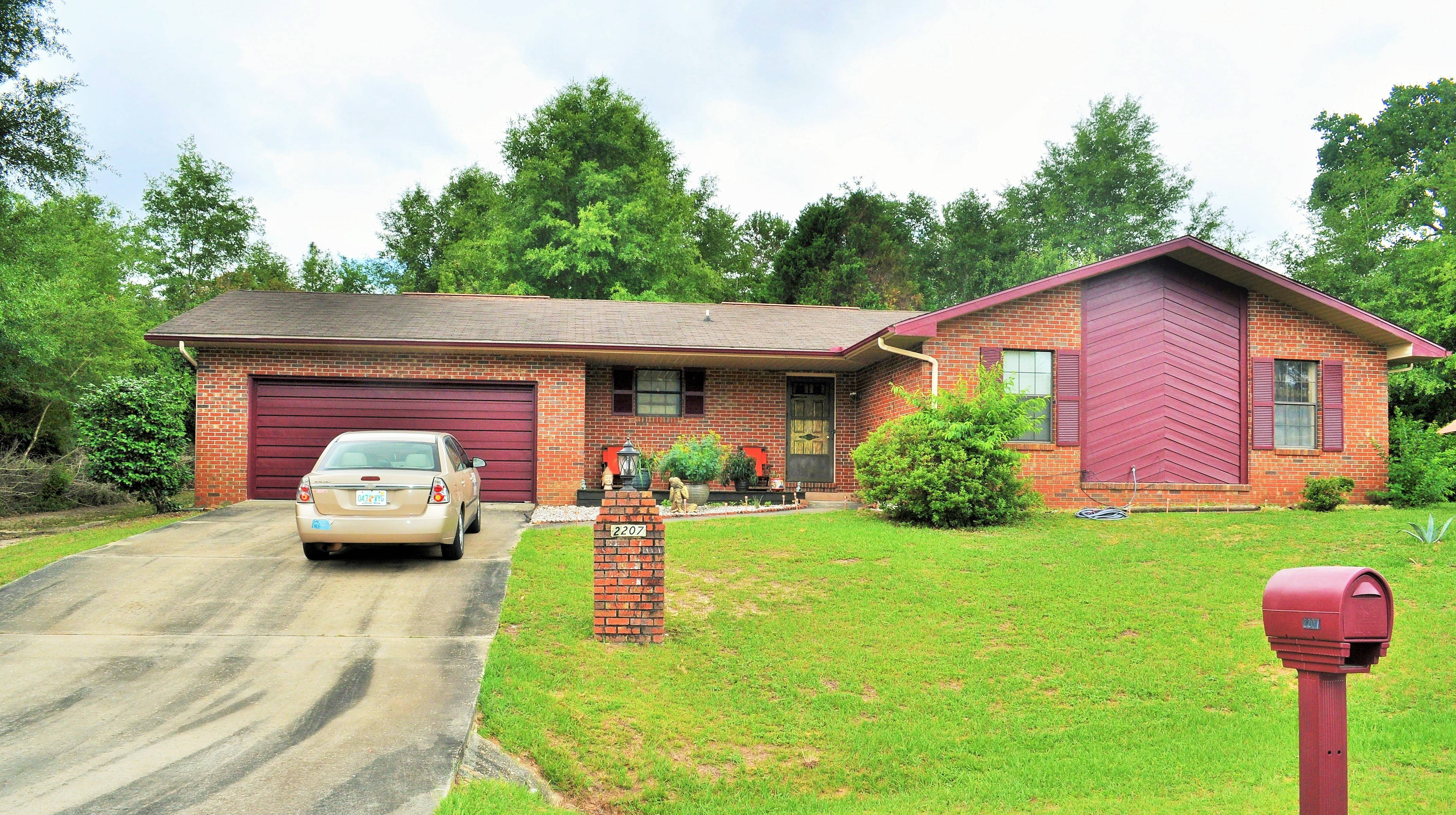 Beautiful Brick Home in Desired Sunny Hills in Chipley,
