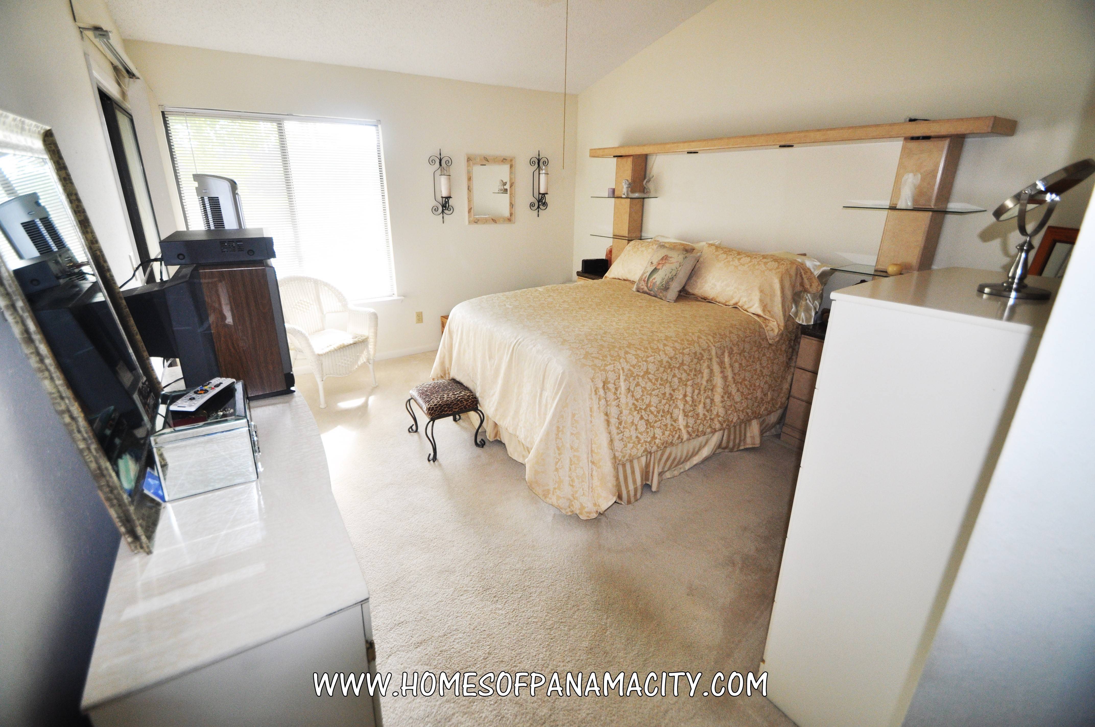 New Listing In Panama City!! Waterfront Property!