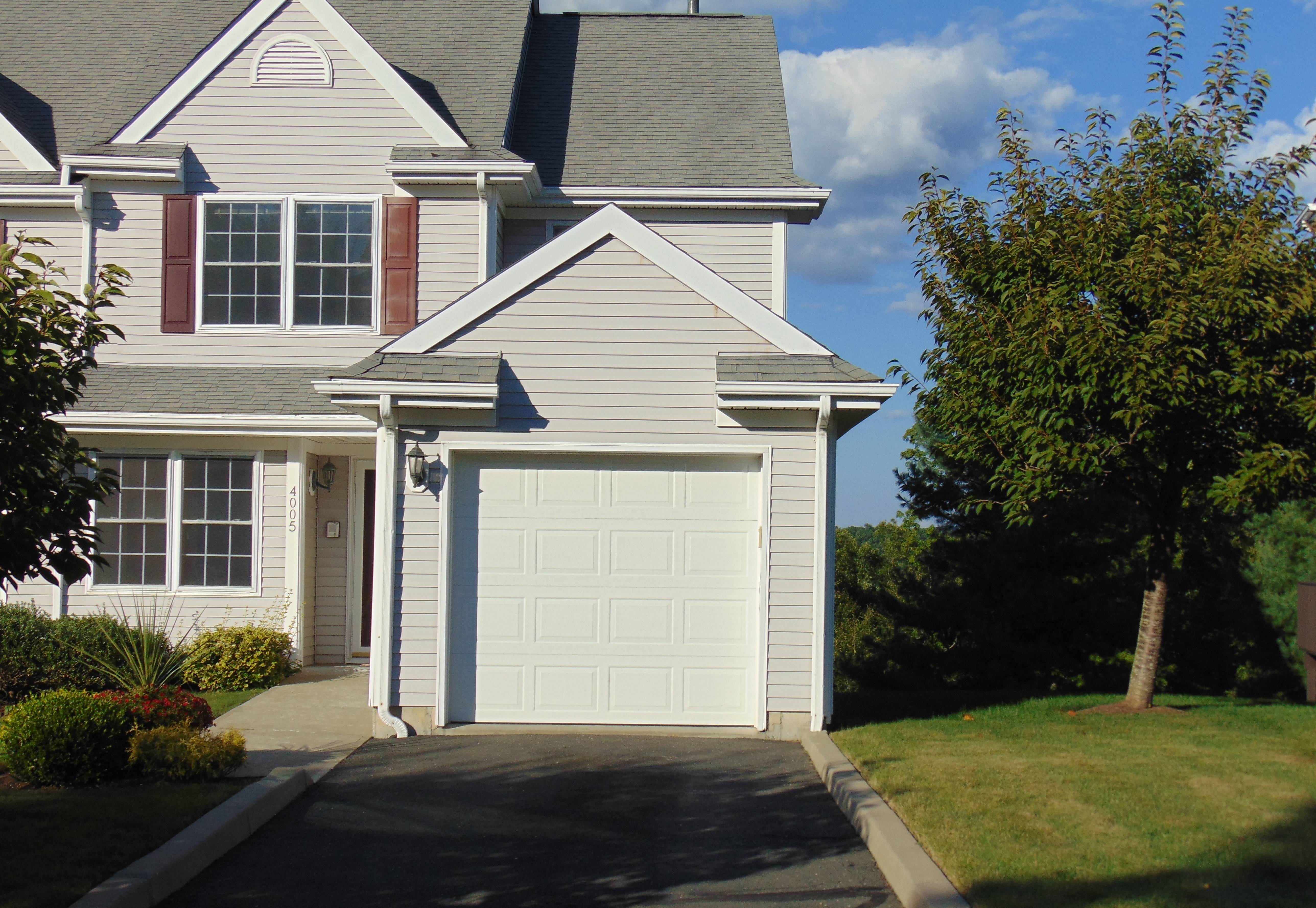 Sterling Woods Danbury,CT Condo Sales Info 2020