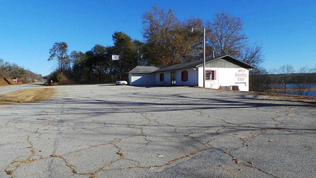 8835 Toccoa Hwy Westminster SC 29693