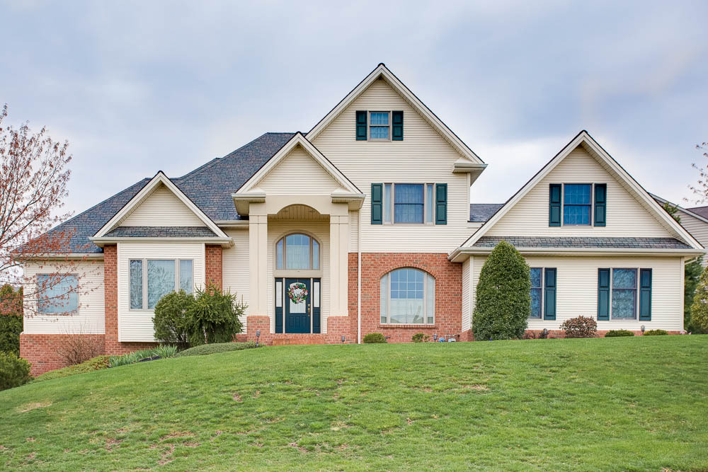 Fabulous Setting in Lower Paxton Twp 6544 Windmere Rd