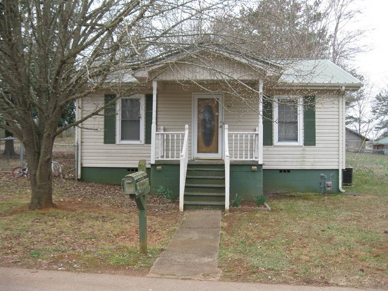 2 Bedroom Ranch Home in Waldrip Drive, Gainesville