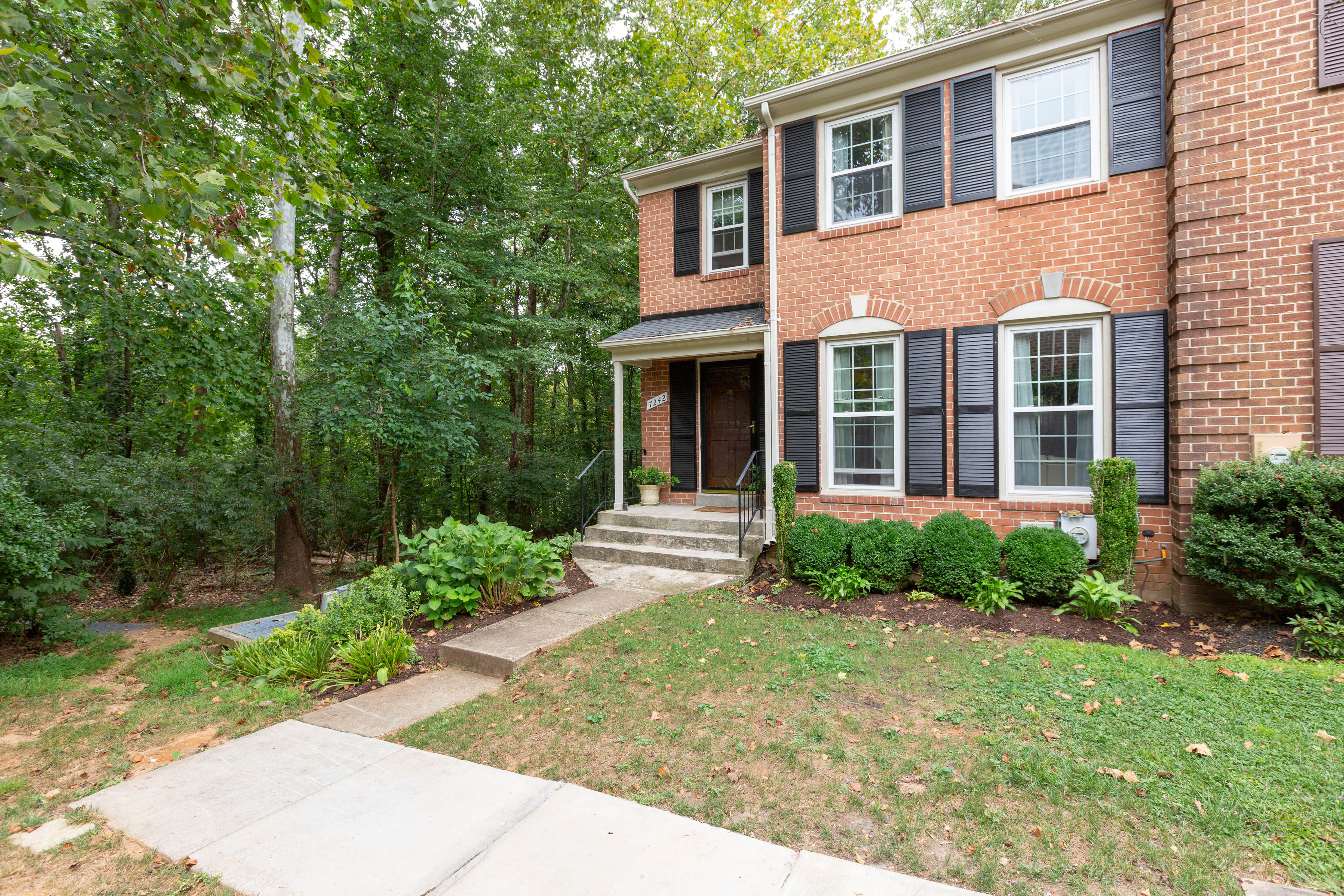 Price Drop! 629,900 for 7242 Greentree Road, Bethesda
