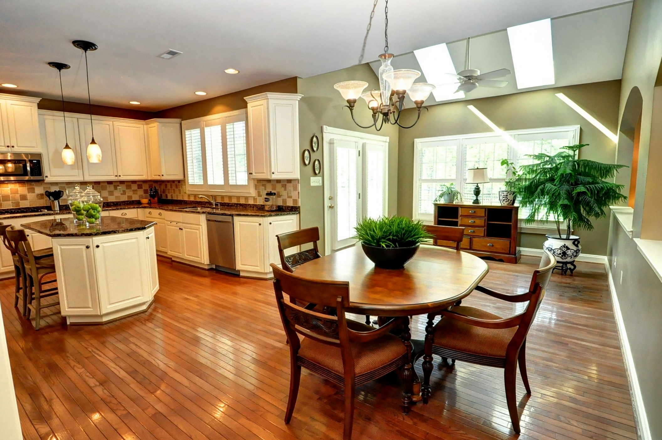 Luxury Home with InGround Pool in Methacton School Dist