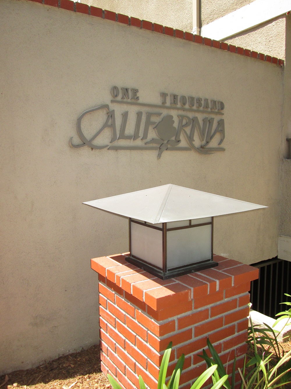 Pasadena CA 1000 East California Boulevard Condos For Sale and Update