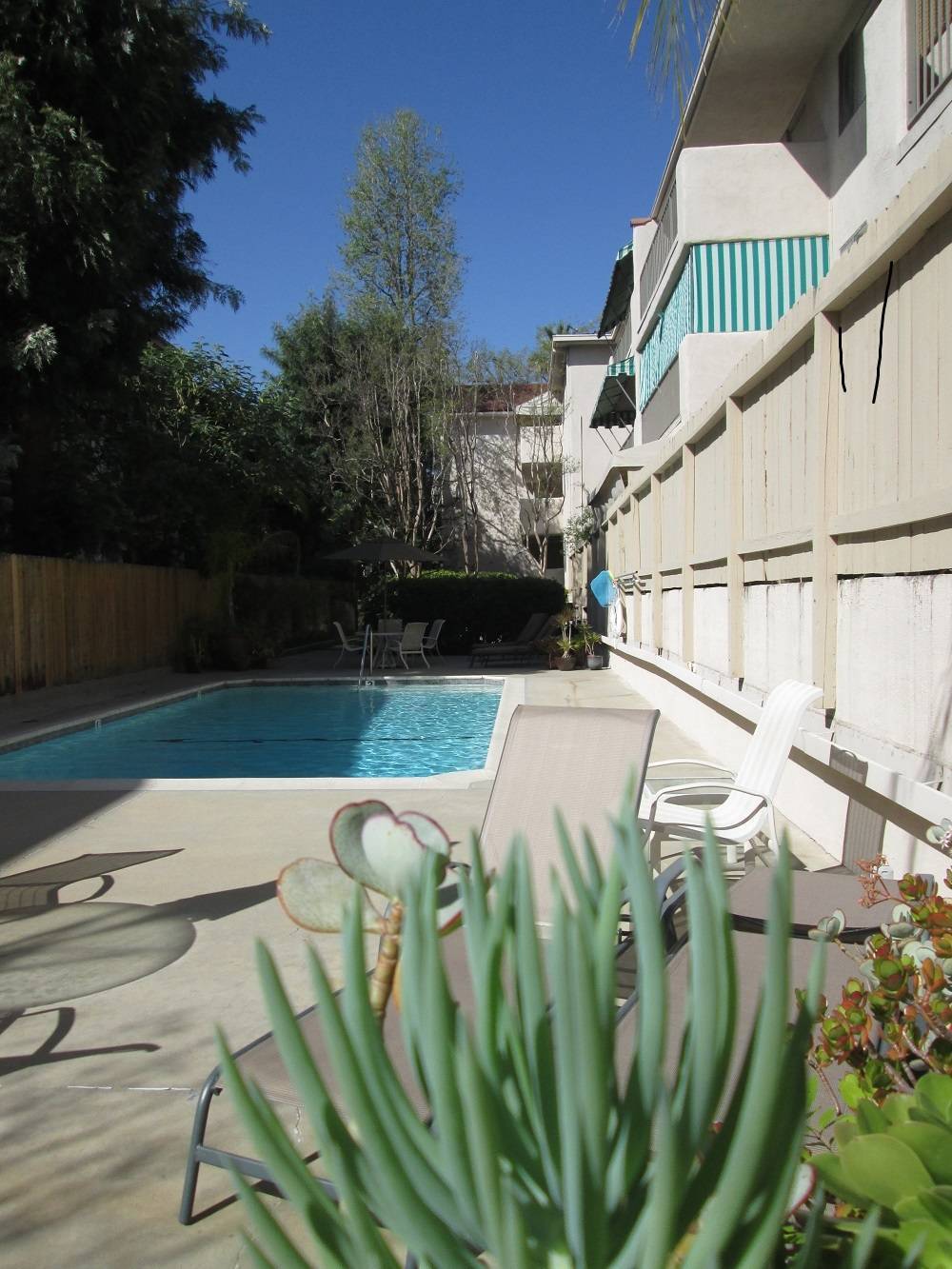 Pasadena Single Level Condos Near Millionaire’s Row