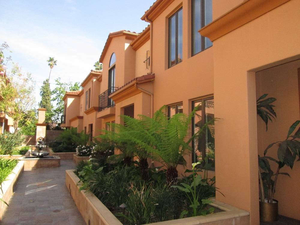 Mediterranean Inspired Townhomes in Pasadena