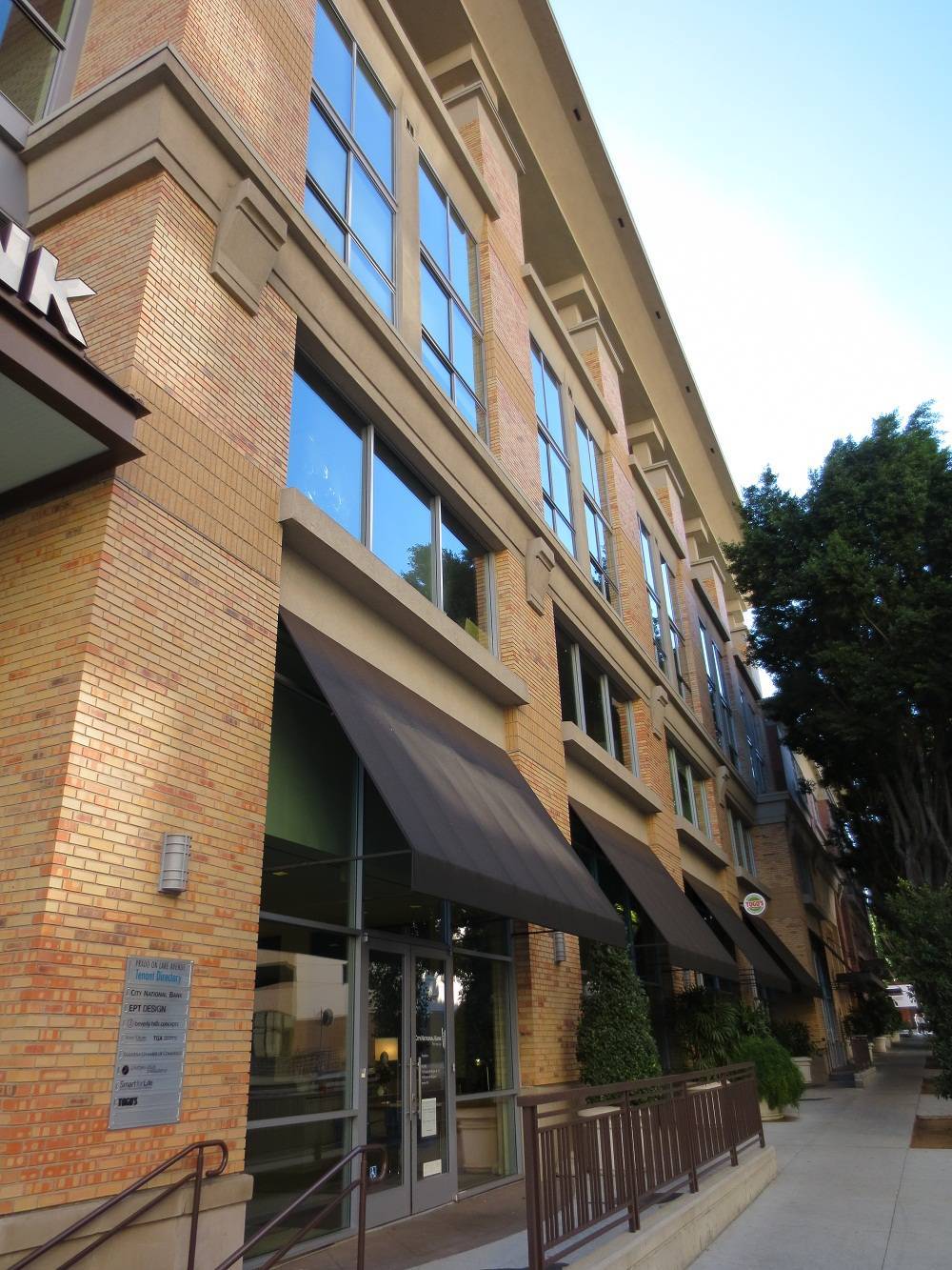 Pasadena Prado on Lake Loft Style Condos