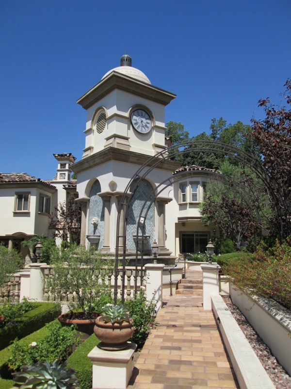 Bellagio Village Townhomes in Pasadena