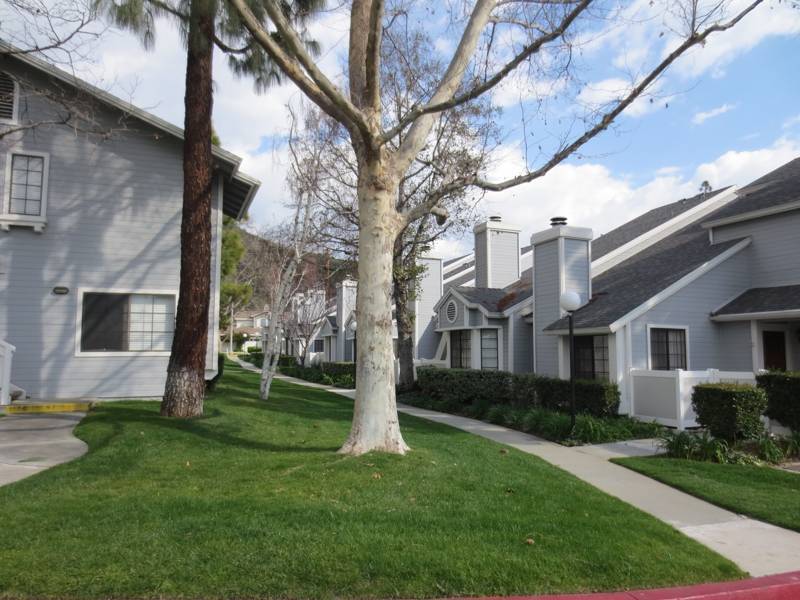 Crystal Canyon Condos in Azusa 91702