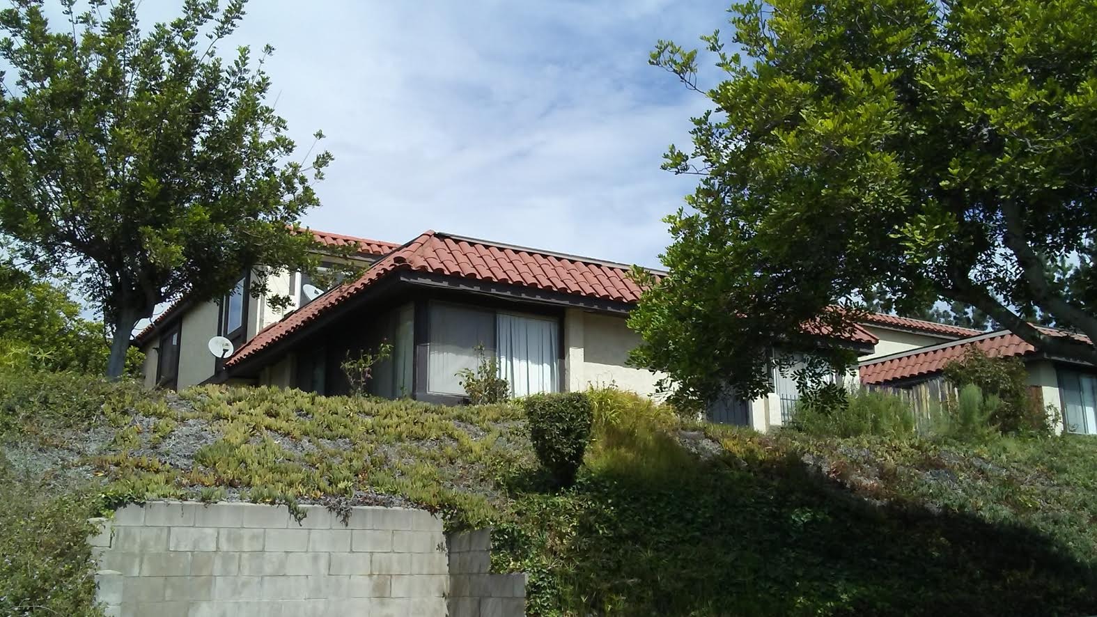 Affordable Huntington Condos With Garages in Duarte CA