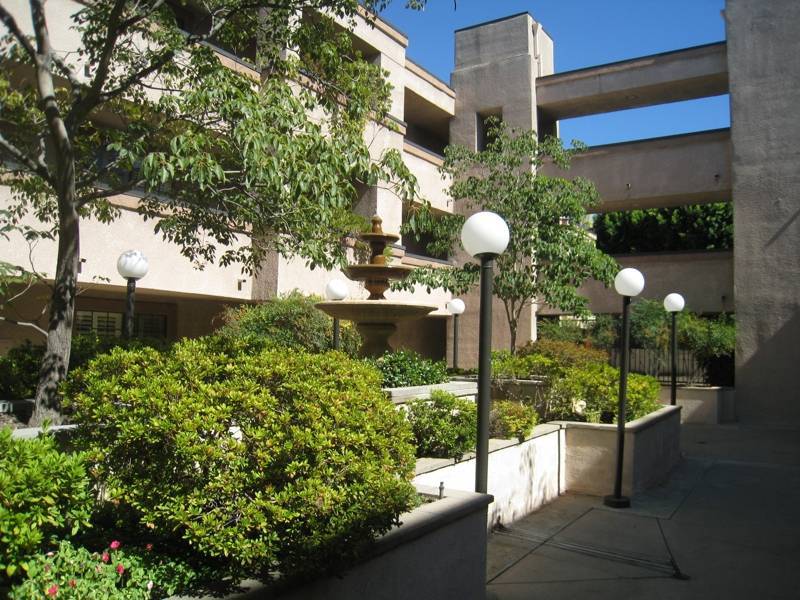 Pasadena Greentree Condos at 818 South Marengo Avenue