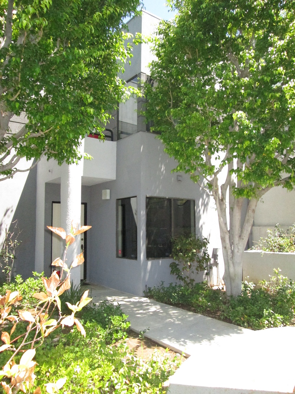 Pasadena CA Condos at 360 South Los Robles Avenue For Sale