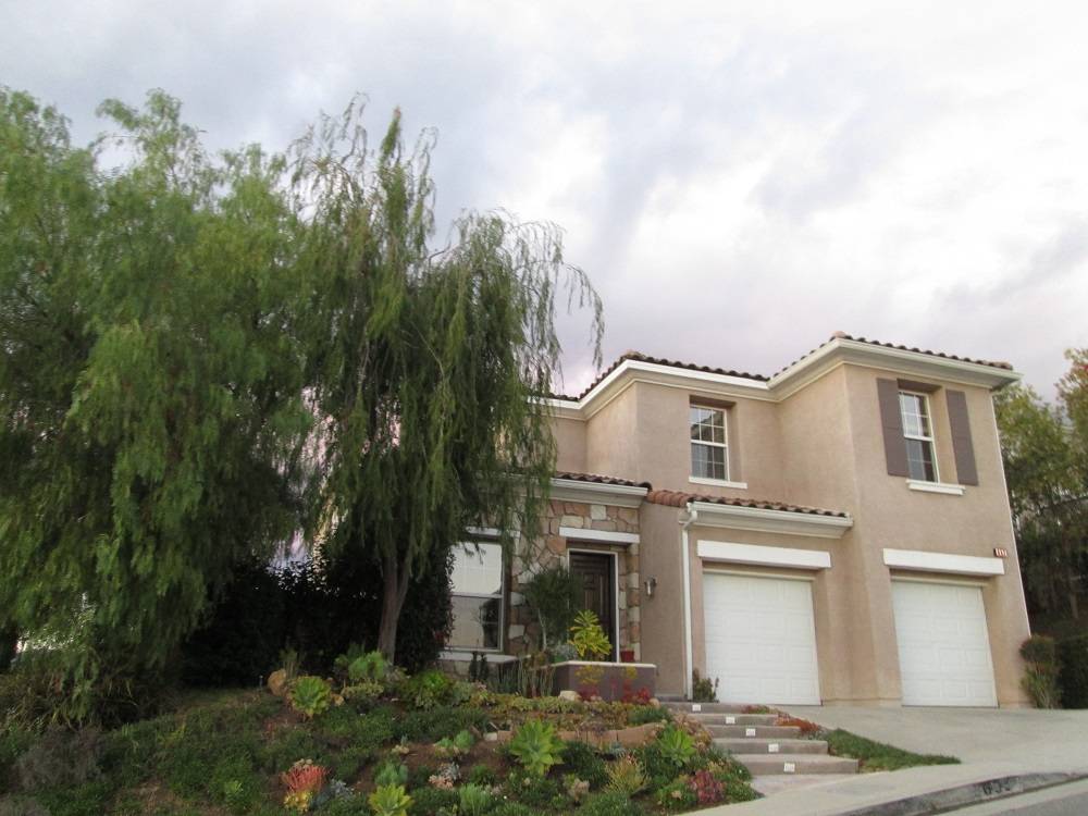 Los Angeles Hermon Area Oak Hill Estates Newer Homes