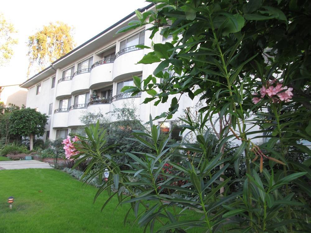 The Warwick Pasadena Condos For Sale 972 E California