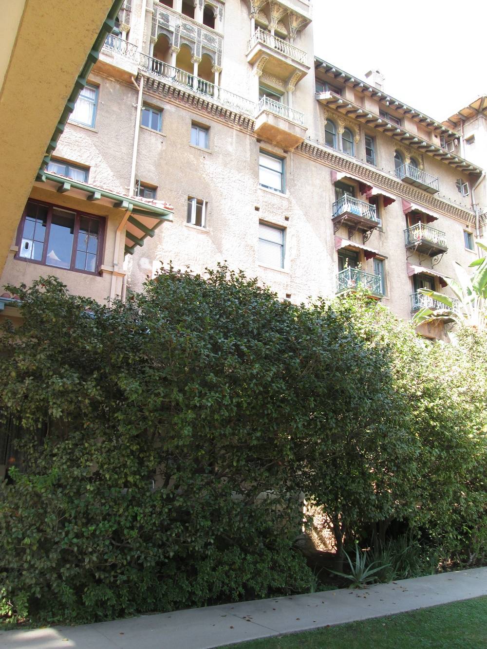 Pasadena CA Castle Green Historic Condos for Sale O