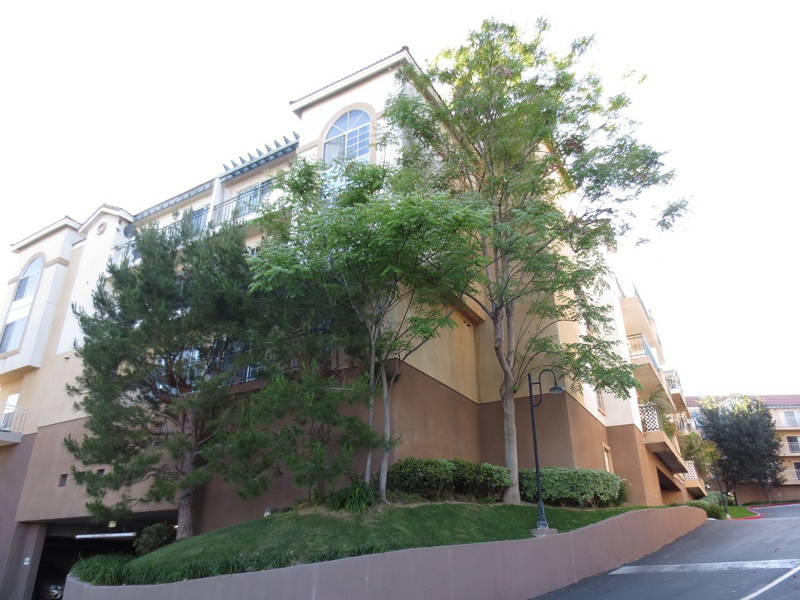 Los Angeles CA Hilltop Colony Condos for Sale and Market Update