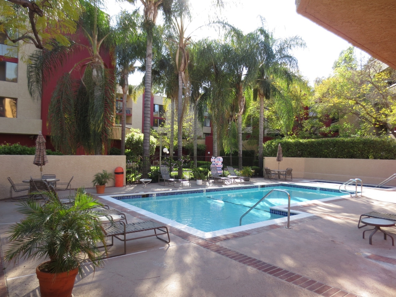 Los Angeles CA Muir Terrace Monterey Hills Condos 2014 MidYear Update