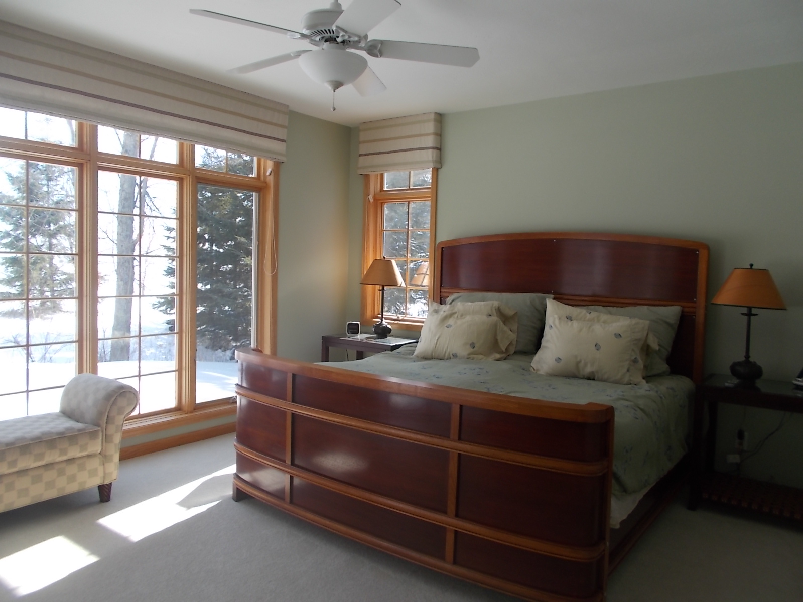 Shore Home For Sale at 3392 Lake Forest Park Road