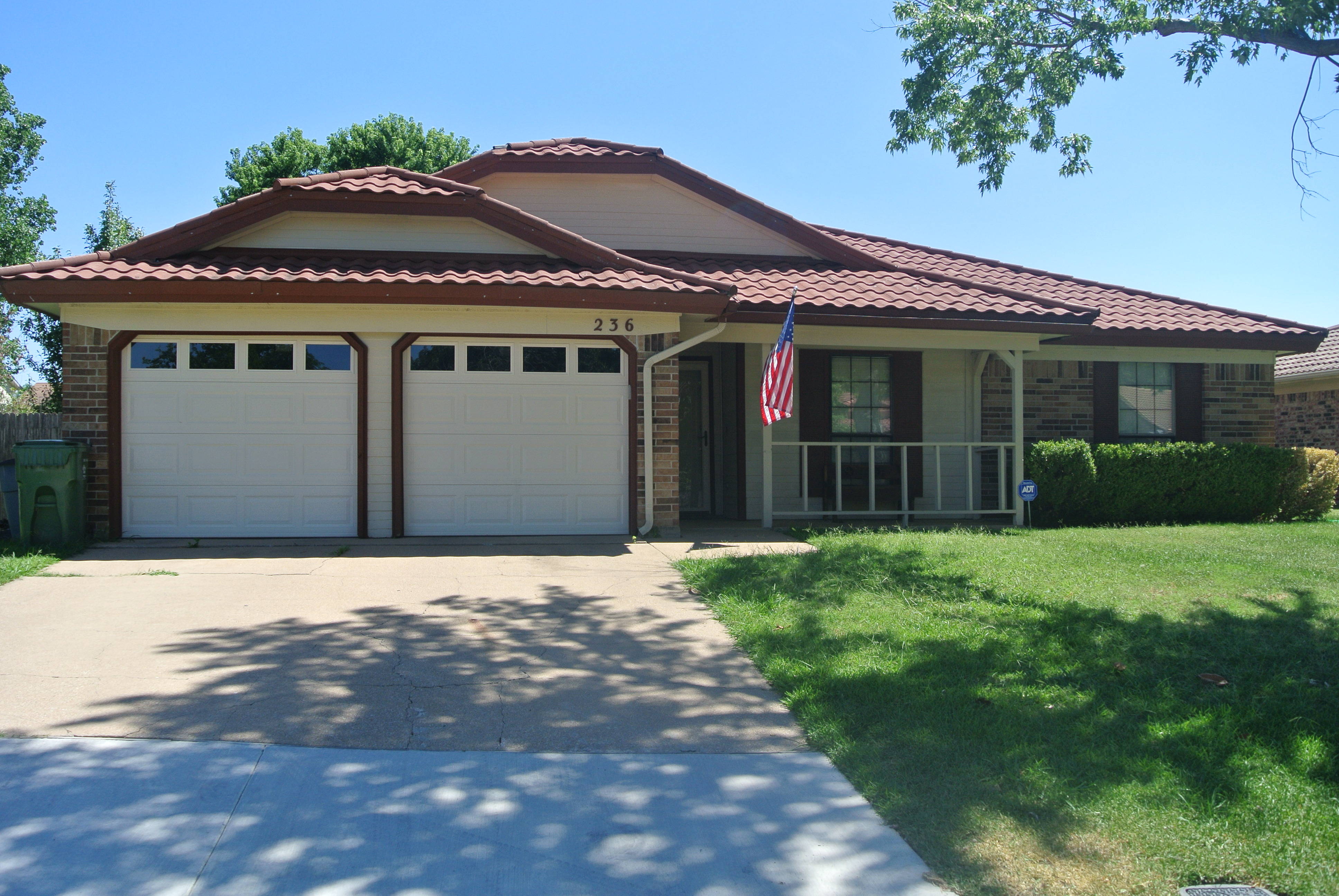 236 Kalmia Arlington, TX Just Sold!