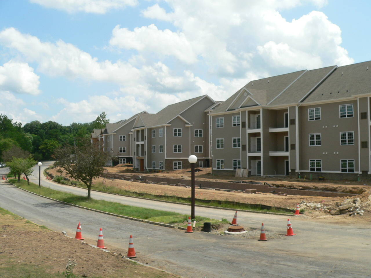Twin Ponds At Clinton, NJ! 60 Luxury Apartments