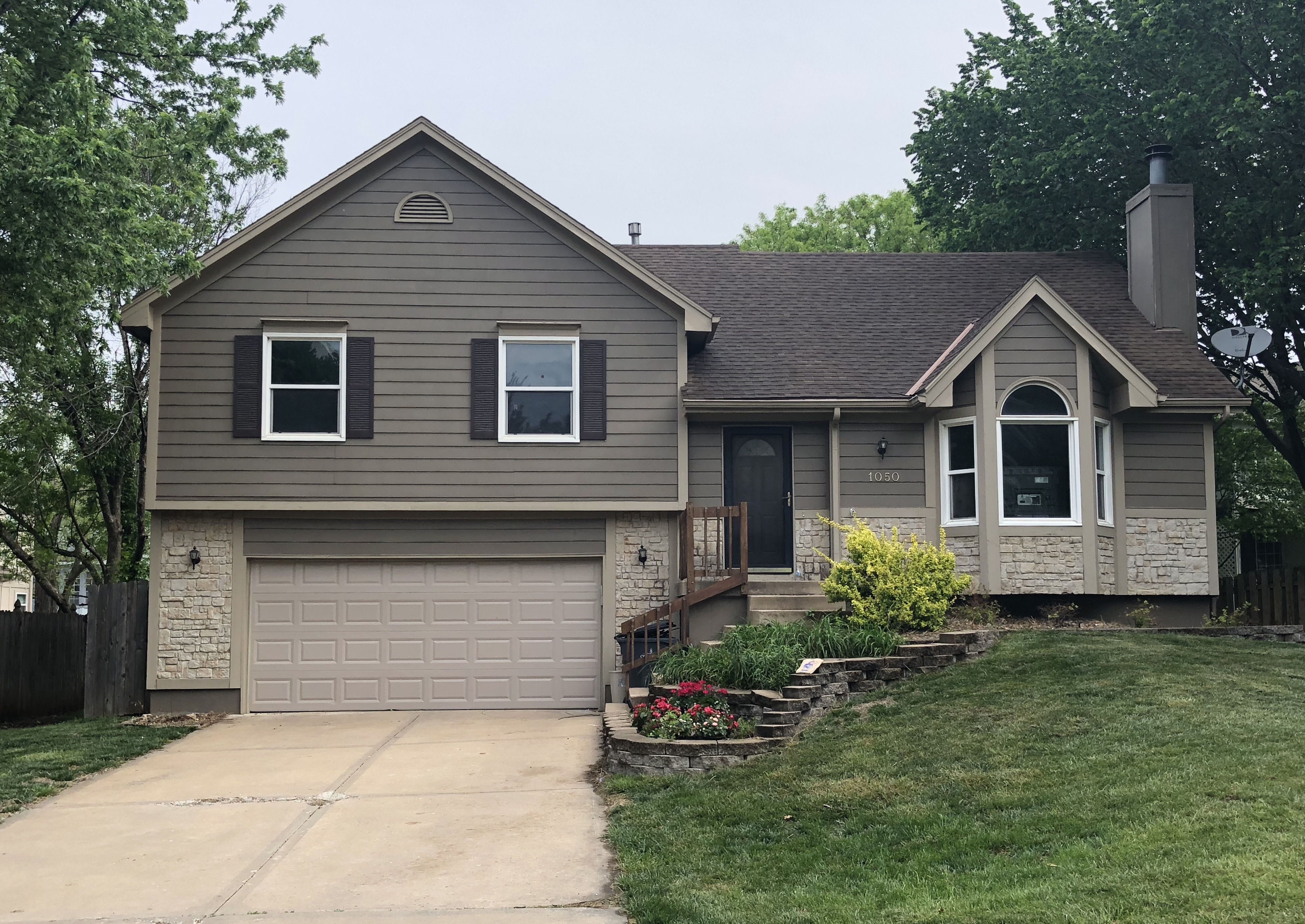 1050 E 121st Street Olathe, KS 66061 Homes for Sale
