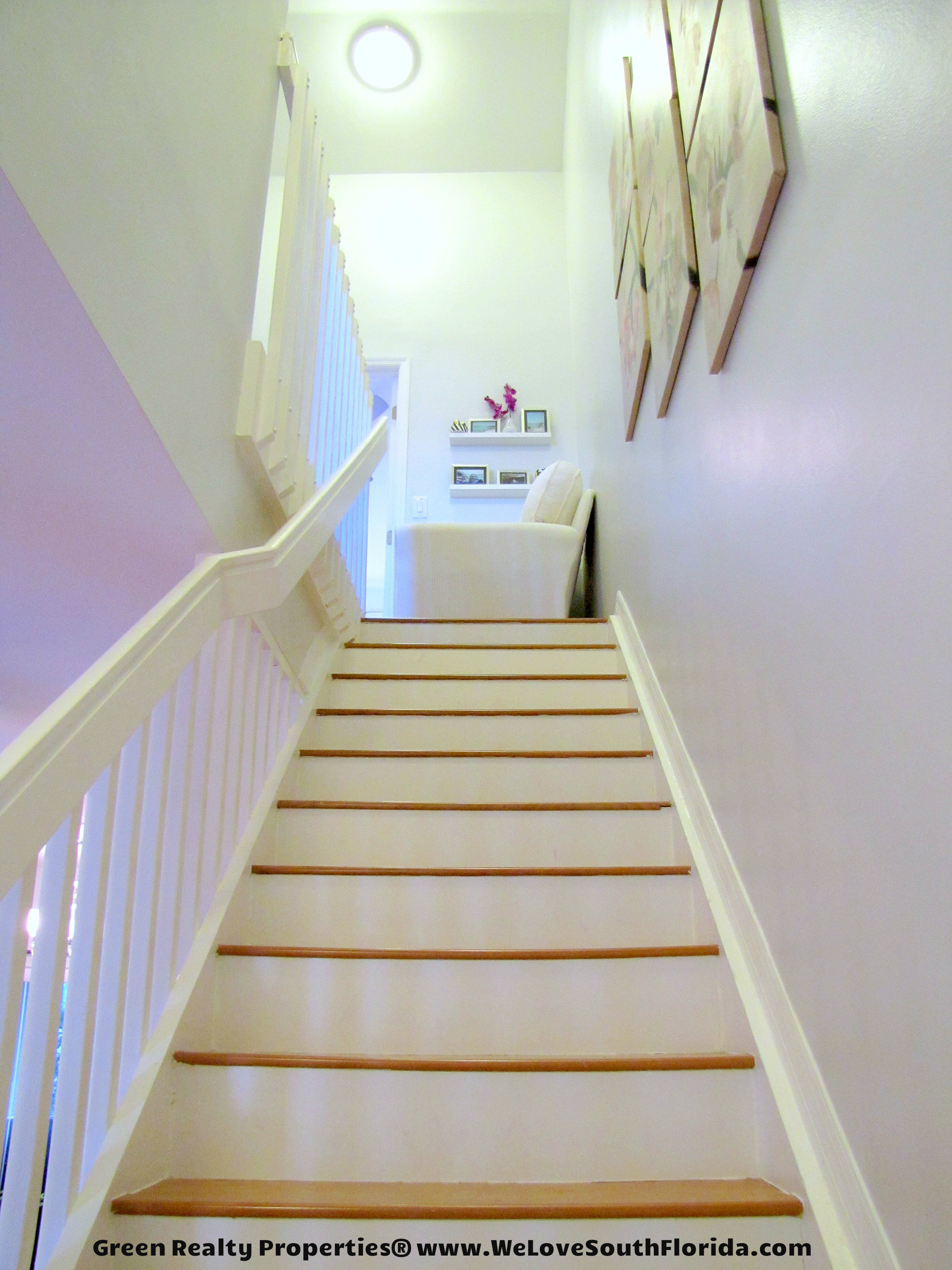 New Listing Pelican Pointe Townhome in Pembroke Pines For Sale