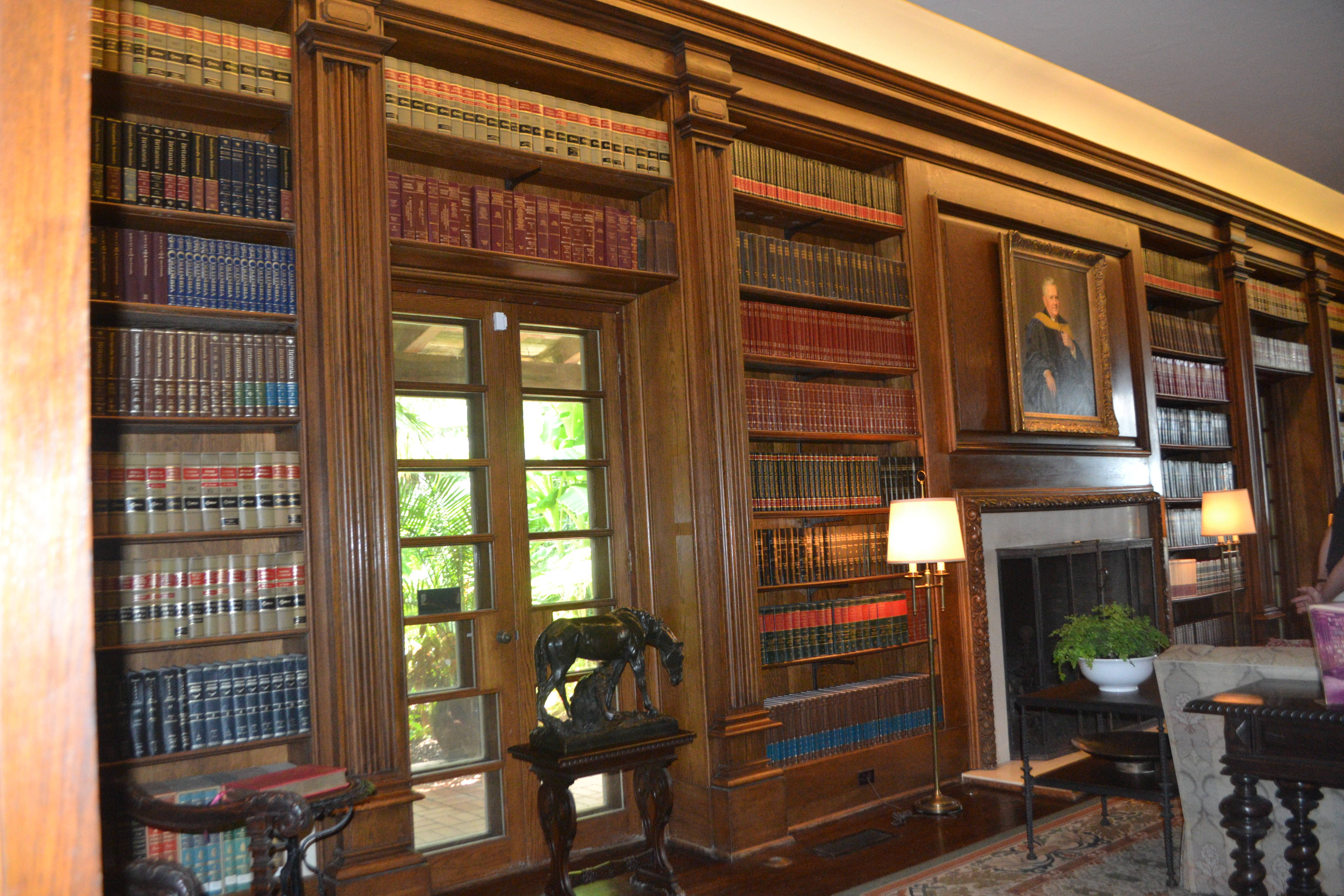 Inside the DeGolyer House Library