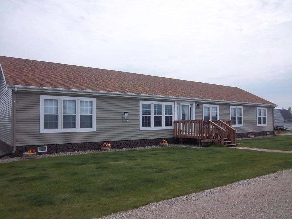 Minot ND Home with Horse Property