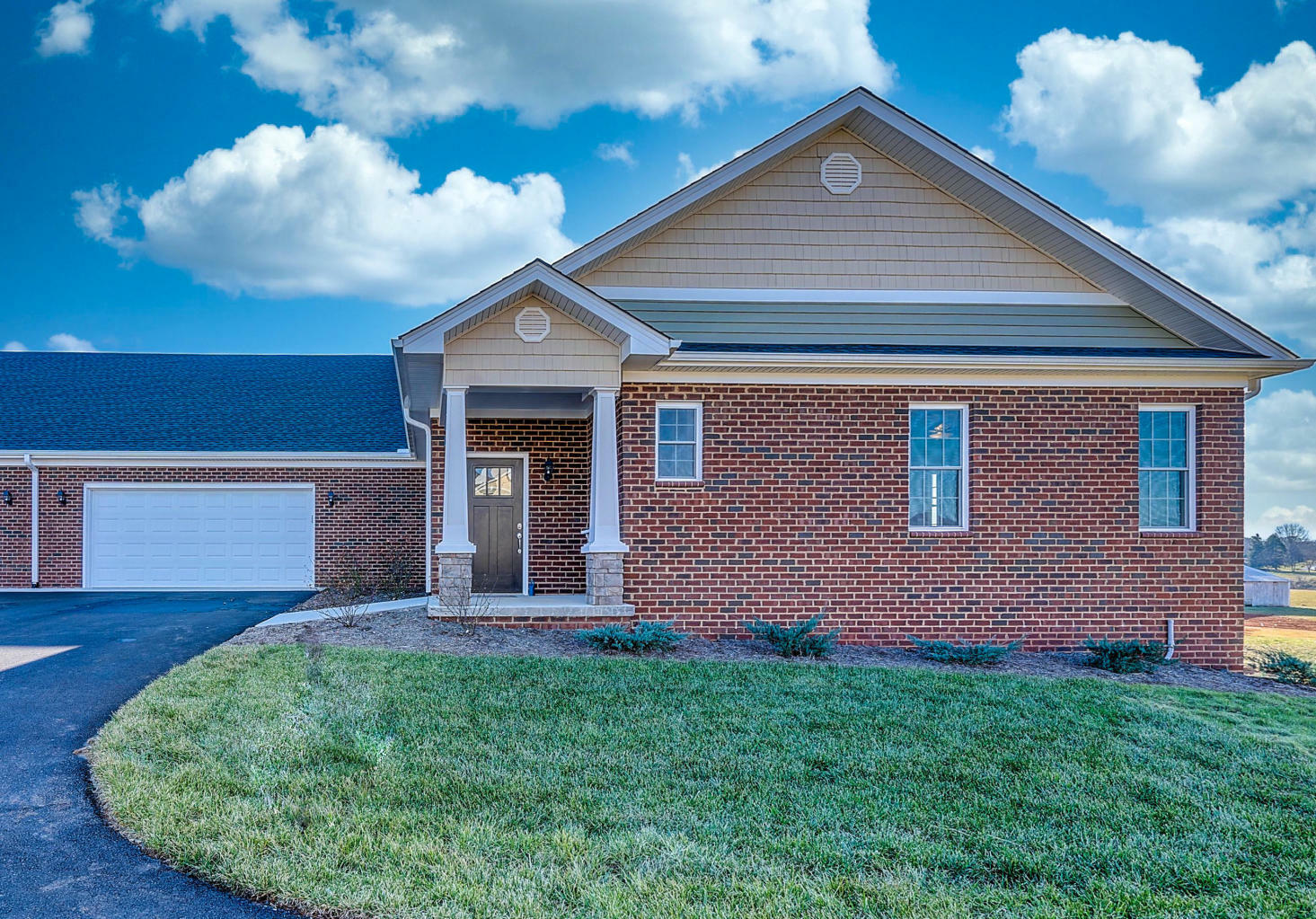 Maintenance Free Living in Bedford County Virginia