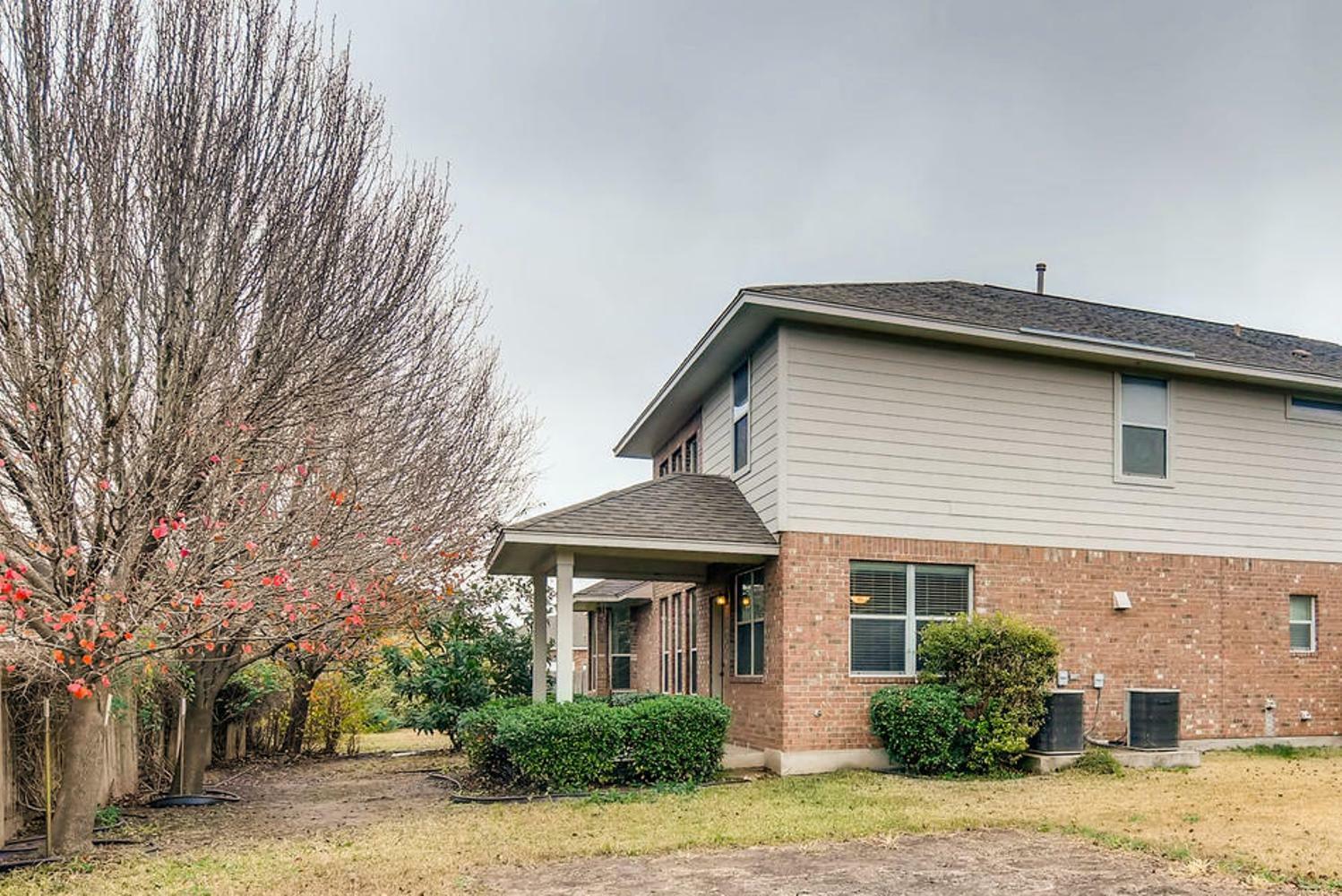 FOR LEASE in Forest Oaks, Cedar Park CuldeSac