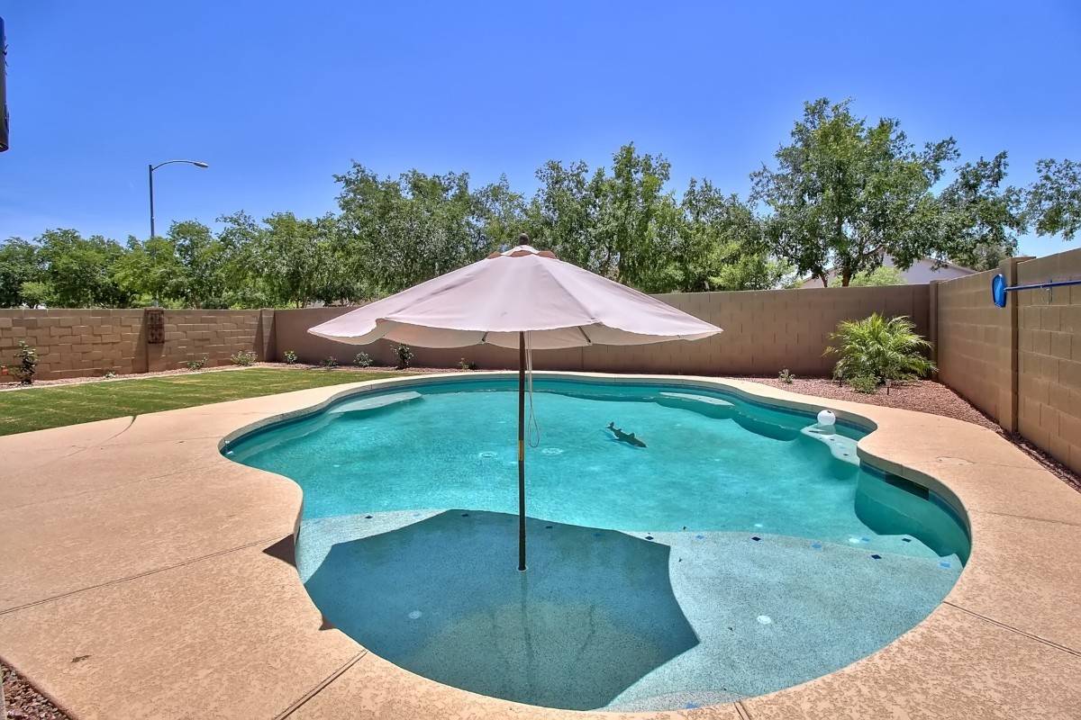 Surprise Arizona 5 bedroom home for sale