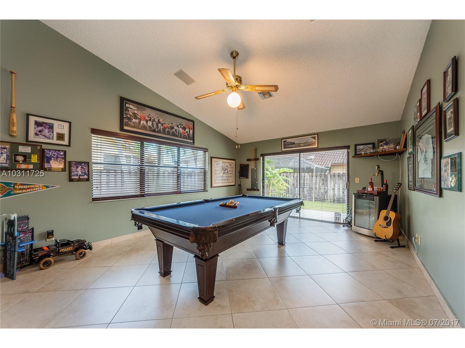 For Sale Ivanhoe at Davie
