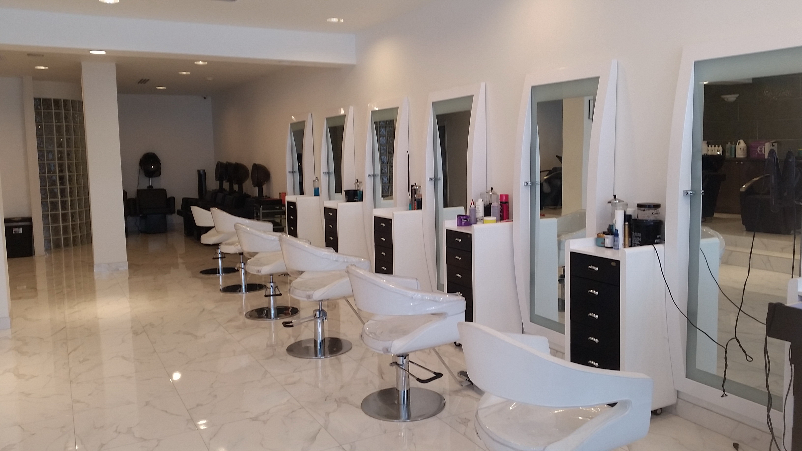 New Business in St. Thomas, Fort Mylner
