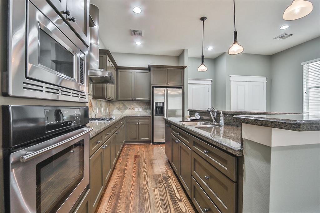 Homes for Lease in Houston 650 E 6th 1/2 St., Houston,