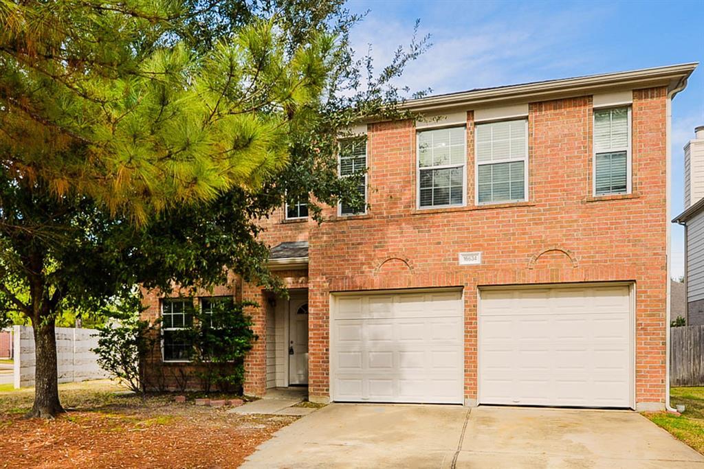 Homes for Sale in Houston 16634 Aberdeen Green Dr., Ho