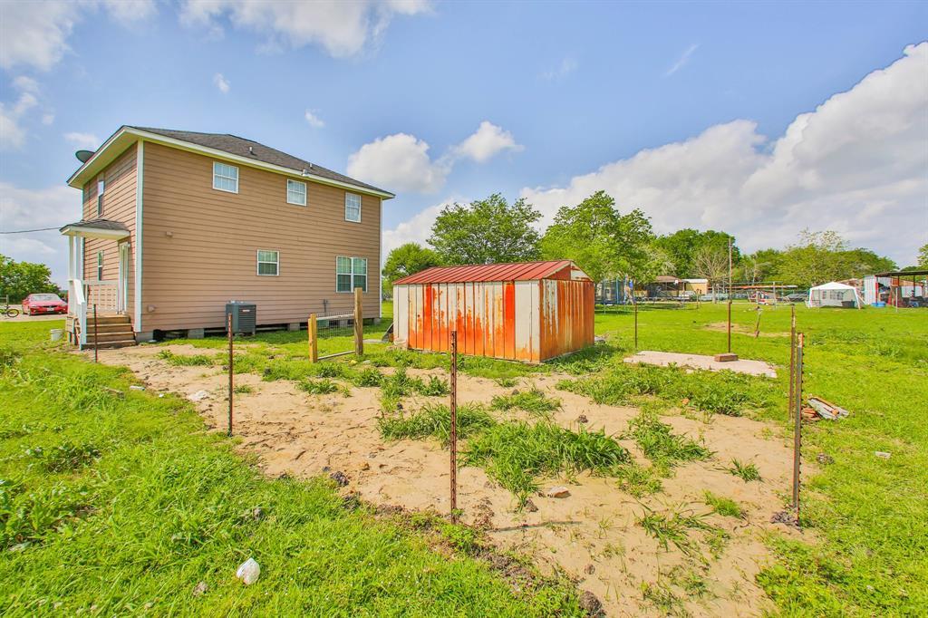 Homes for Sale in Dayton 6980 County Rd. 605 Dayton, T