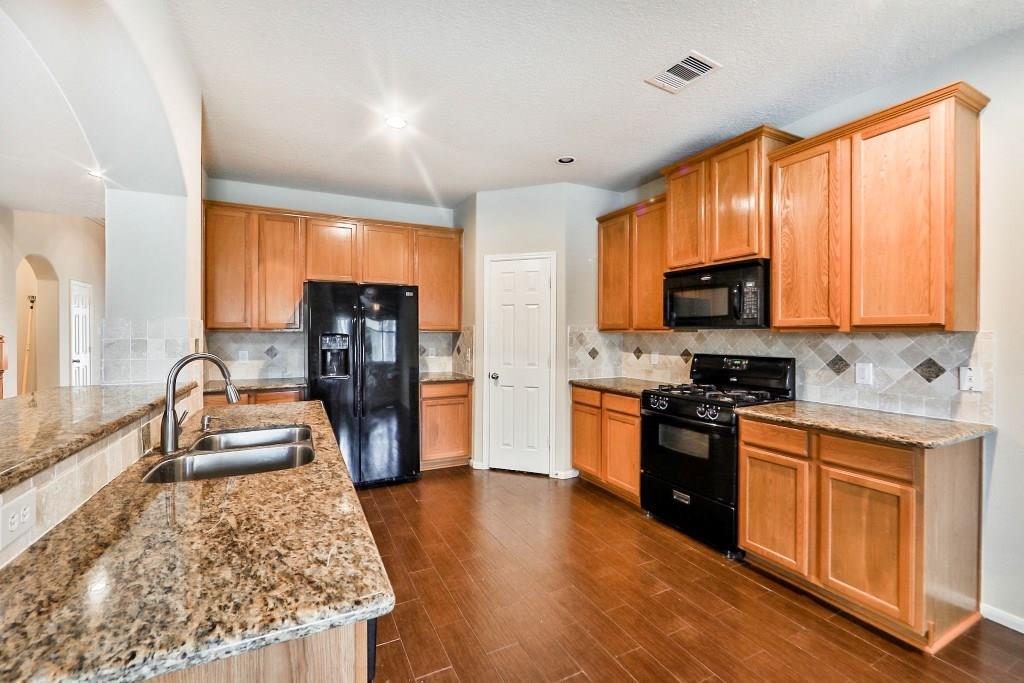 Homes for Sale 1752 Cypress Meadows Dr., Dickinson, TX