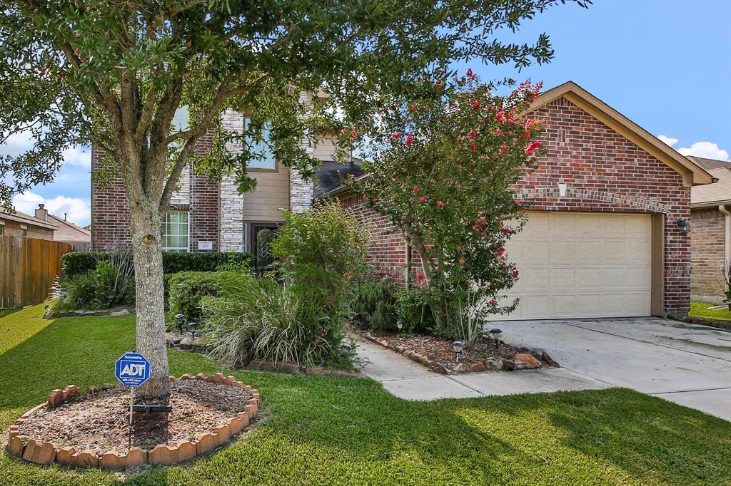 Homes for Sale in La Marque 765 Grass Knoll Ln., La Ma