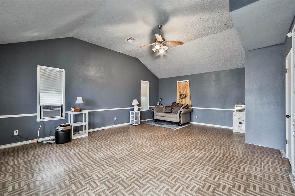 Homes for Sale in Angleton 180 Halls Road., Angleton,